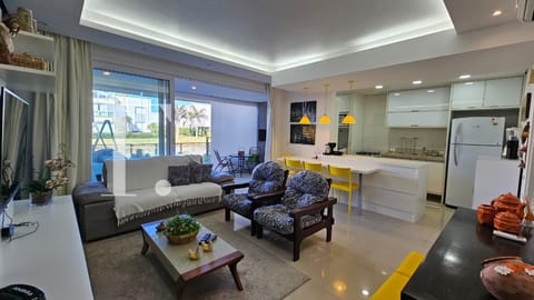 Apartamento, 2 dormitórios, 1 suíte, 2 vagas, Rossi Atlântida em Xangri-Lá