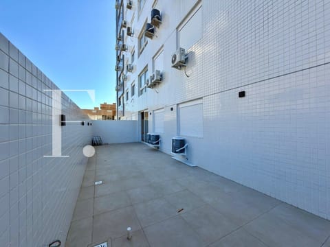 Apartamento com 100m², 2 dormitórios, 1 suíte, 1 vaga, Edifício Premium em Capão da Canoa