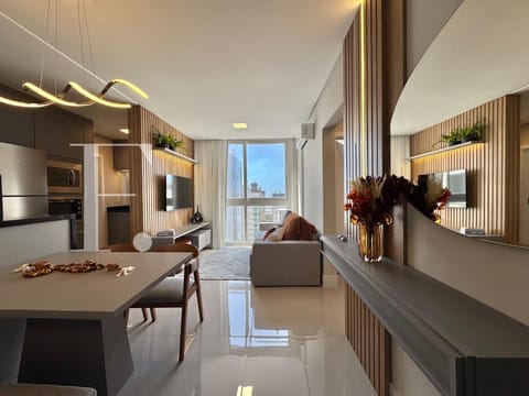 Apartamento com 61m², 2 dormitórios, 1 suíte, 1 vaga, Mirage em Capão da Canoa