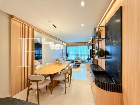 Apartamento com 72m², 2 dormitórios, 1 suíte, 2 vagas, Edifício Premium em Capão da Canoa