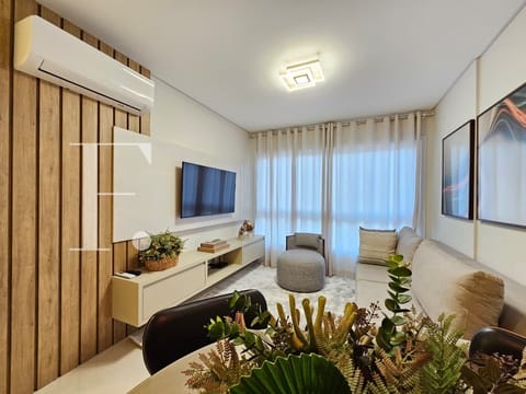 Apartamento com 63m², 2 dormitórios, 1 suíte, 2 vagas, Edifício Premium em Capão da Canoa