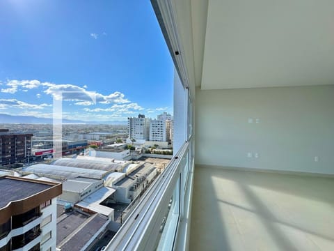 Apartamento com 126m², 3 dormitórios, 1 suíte, 2 vagas, Edifício Premium em Capão da Canoa