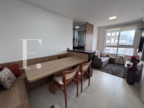 Apartamento com 77m², 2 dormitórios, 1 suíte, 1 vaga, Edifício Verano em Capão da Canoa