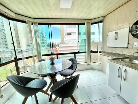 Apartamento com 110m², 2 dormitórios, 1 suíte, 1 vaga, Edifício Isadora em Capão da Canoa