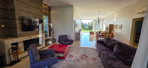 Casa Condomínio com 224m², 4 dormitórios, 4 suítes, 4 vagas, Ventura Club em Xangri-Lá