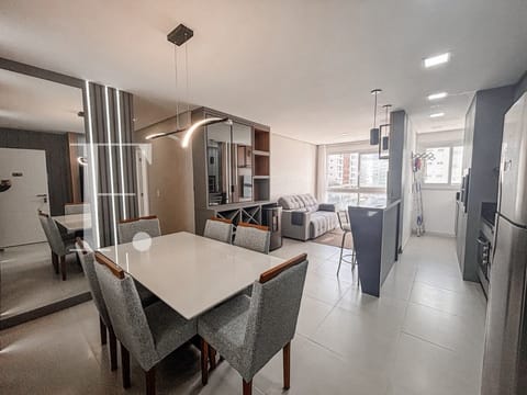 Apartamento com 68m², 2 dormitórios, 2 suítes, 1 vaga, Del Paine em Capão da Canoa