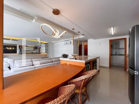 Apartamento com 128m², 3 dormitórios, 1 suíte, 2 vagas, The Palace em Capão da Canoa