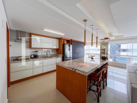 Apartamento com 128m², 3 dormitórios, 1 suíte, 2 vagas, The Palace em Capão da Canoa