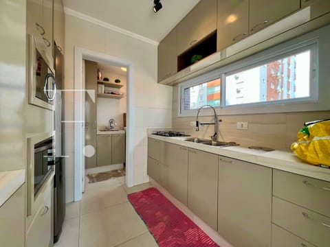 Apartamento com 200m², 3 dormitórios, 1 suíte, 2 vagas, La Rambla em Capão da Canoa