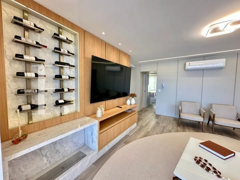 Apartamento com 183m², 4 dormitórios, 2 suítes, 2 vagas, Edifício Verticalli em Capão da Canoa
