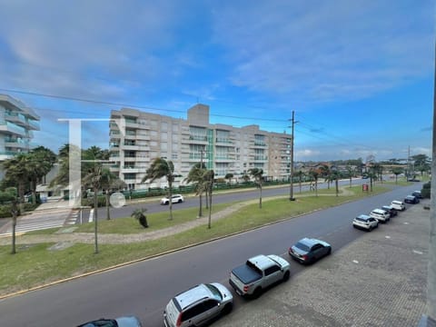 Apartamento com 57m², 2 dormitórios, 1 suíte, 1 vaga, Livin Atlântida em Xangri-Lá