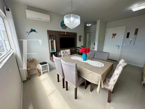 Apartamento com 65m², 2 dormitórios, 1 suíte, 1 vaga, Edifício Portofino em Capão da Canoa