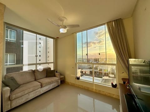 Apartamento com 51m², 1 dormitório, 1 vaga, Estevam Palace em Capão da Canoa