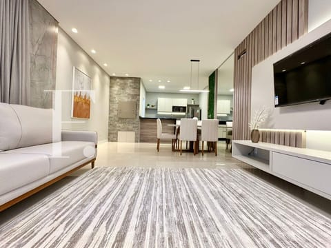 Apartamento com 105m², 3 dormitórios, 3 suítes, 1 vaga, Absoluto Palace em Capão da Canoa