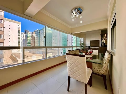 Apartamento com 100m², 2 dormitórios, 1 suíte, 1 vaga, Edifício Lenir Martinello em Capão da Canoa