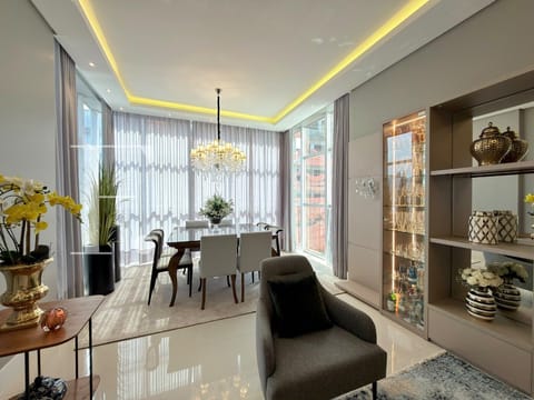 Apartamento com 131m², 3 dormitórios, 1 suíte, 2 vagas, Deise em Capão da Canoa