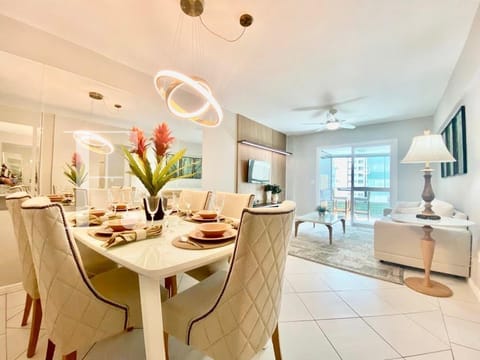 Apartamento com 91m², 2 dormitórios, 1 suíte, 1 vaga, Edifício Hannover em Capão da Canoa
