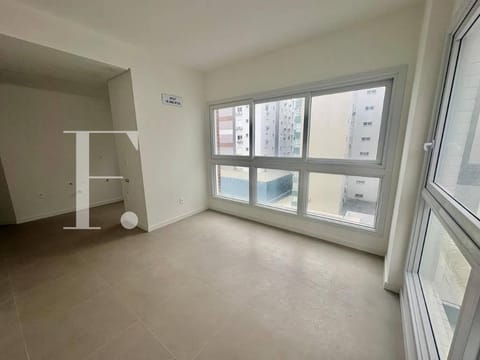 Apartamento com 55m², 2 dormitórios, 1 suíte, 1 vaga, Chateau Martina em Capão da Canoa