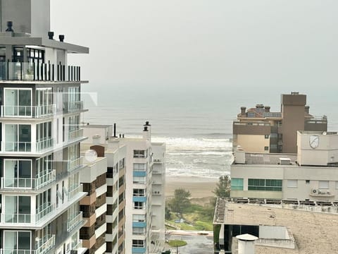 Apartamento com 140m², 3 dormitórios, 3 suítes, 2 vagas, Mirage em Capão da Canoa