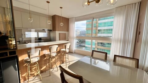 Apartamento com 86m², 3 dormitórios, 1 suíte, 1 vaga, Piazza Del Mare em Capão da Canoa