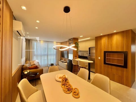 Apartamento com 72m², 2 dormitórios, 2 suítes, 1 vaga, Piazza Del Mare em Capão da Canoa