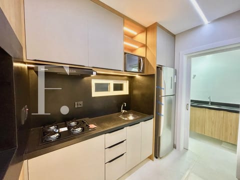 Apartamento com 69m², 2 dormitórios, 1 suíte, 1 vaga, Edifício Premium em Capão da Canoa