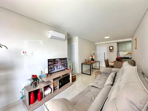 Apartamento com 66m², 2 dormitórios, 1 suíte, 1 vaga, Edifício Premium em Capão da Canoa