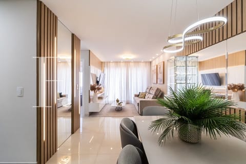 Apartamento com 70m², 2 dormitórios, 1 suíte, 1 vaga, Edifício Premium em Capão da Canoa