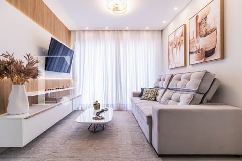 Apartamento com 70m², 2 dormitórios, 1 suíte, 1 vaga, Edifício Premium em Capão da Canoa