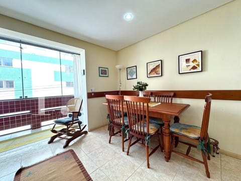 Apartamento com 116m², 2 dormitórios, 1 suíte, 1 vaga, Edifício Guilherme em Capão da Canoa