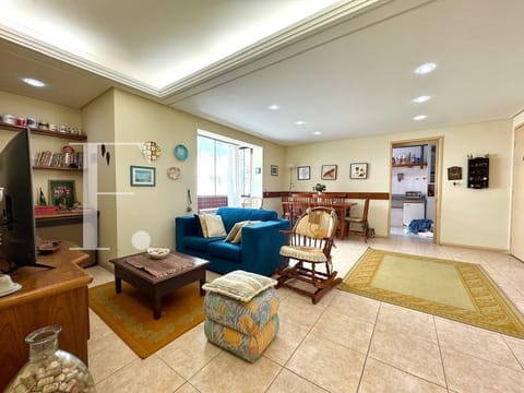 Apartamento com 116m², 2 dormitórios, 1 suíte, 1 vaga, Edifício Guilherme em Capão da Canoa