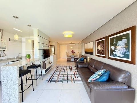 Apartamento com 89m², 2 dormitórios, 1 suíte, 2 vagas, Residencial Murilo em Capão da Canoa