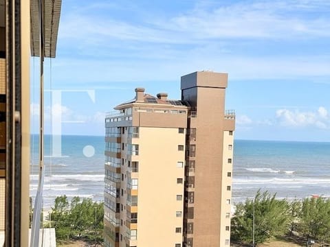 Apartamento com 89m², 2 dormitórios, 1 suíte, 2 vagas, Residencial Murilo em Capão da Canoa