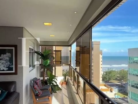 Apartamento com 89m², 2 dormitórios, 1 suíte, 2 vagas, Residencial Murilo em Capão da Canoa
