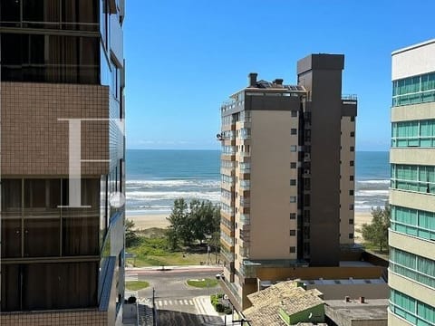 Apartamento com 60m², 2 dormitórios, 1 suíte, 1 vaga, Trend em Capão da Canoa