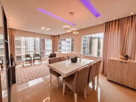 Apartamento com 75m², 2 dormitórios, 1 suíte, 1 vaga, Edifício Montjuic em Capão da Canoa