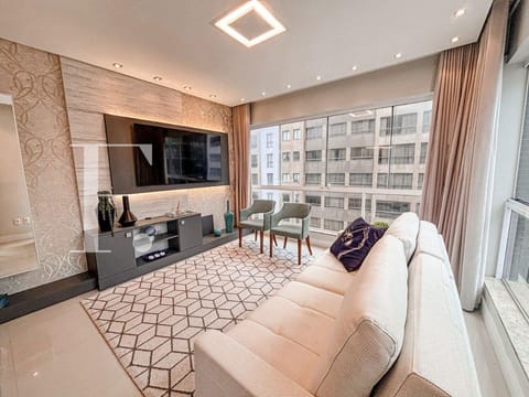 Apartamento com 75m², 2 dormitórios, 1 suíte, 1 vaga, Edifício Montjuic em Capão da Canoa