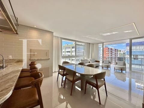 Apartamento com 116m², 3 dormitórios, 1 suíte, 1 vaga, Mirage em Capão da Canoa