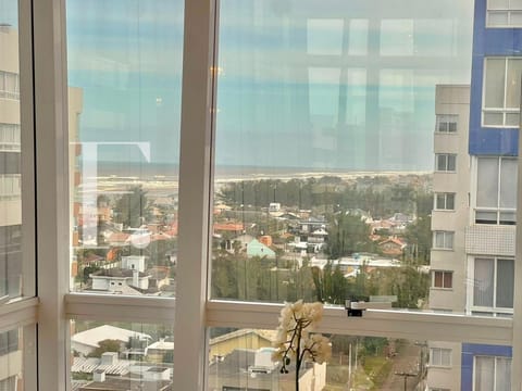 Apartamento com 93m², 2 dormitórios, 1 suíte, 1 vaga, Deise em Capão da Canoa