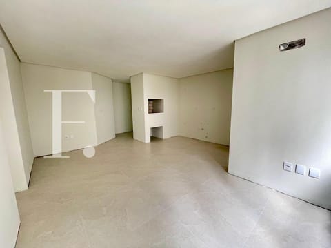 Apartamento com 62m², 2 dormitórios, 1 suíte, 1 vaga, Portillo em Capão da Canoa