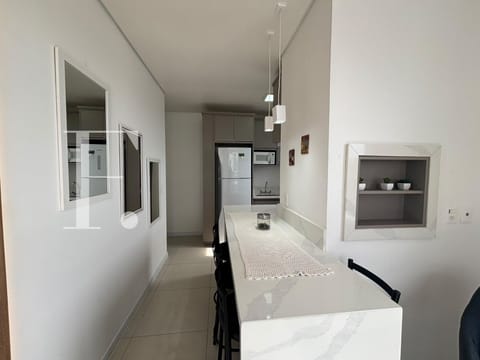 Apartamento com 57m², 2 dormitórios, 1 suíte, 1 vaga, Edifício Verano em Capão da Canoa