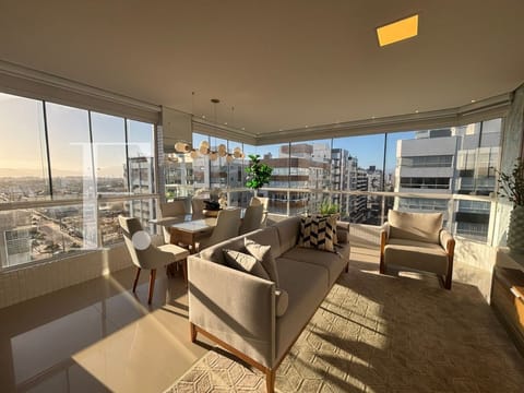 Apartamento com 95m², 3 dormitórios, 1 suíte, 1 vaga, Ângelo Residence em Capão da Canoa