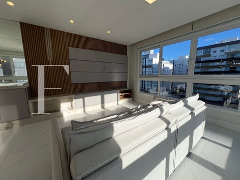 Apartamento com 105m², 3 dormitórios, 3 suítes, 2 vagas, Portillo em Capão da Canoa