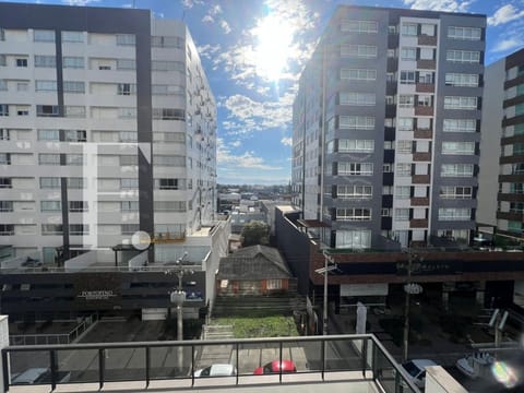 Apartamento com 75m², 3 dormitórios, 1 suíte, 1 vaga, Le Monde em Capão da Canoa