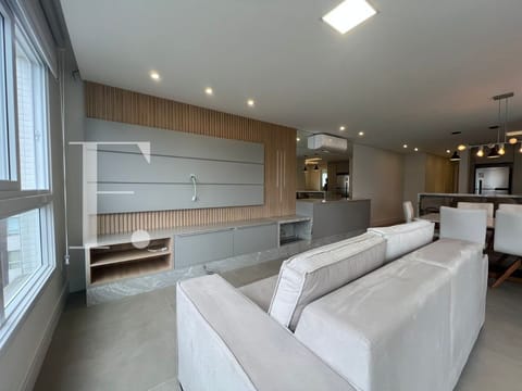 Apartamento com 110m², 3 dormitórios, 3 suítes, 2 vagas, Portillo em Capão da Canoa