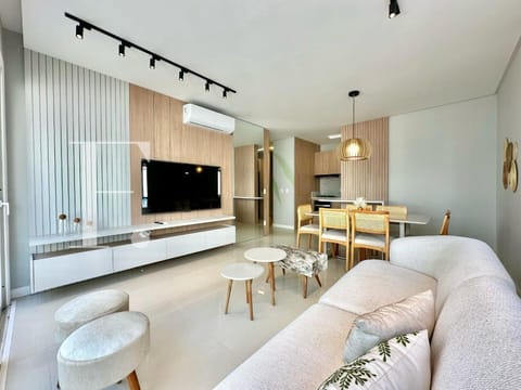 Apartamento com 184m², 3 dormitórios, 1 suíte, 2 vagas, Absoluto Palace em Capão da Canoa