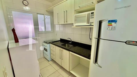 Apartamento com 88m², 2 dormitórios, 1 suíte, 2 vagas, Edifício Sydney em Capão da Canoa