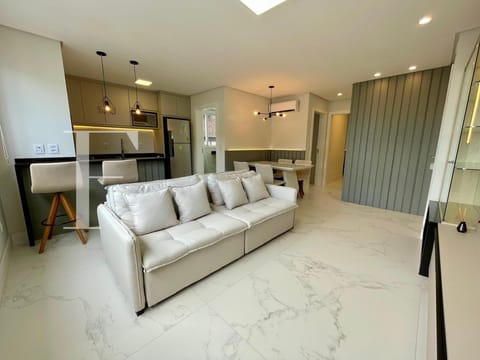 Apartamento com 67m², 2 dormitórios, 1 suíte, 1 vaga, Portillo em Capão da Canoa