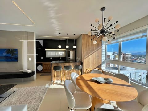 Apartamento com 78m², 2 dormitórios, 1 suíte, 1 vaga, Investe Palace em Capão da Canoa