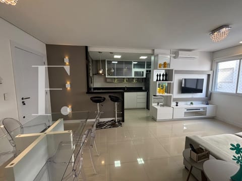 Apartamento com 66m², 2 dormitórios, 1 suíte, 1 vaga, Maui em Capão da Canoa